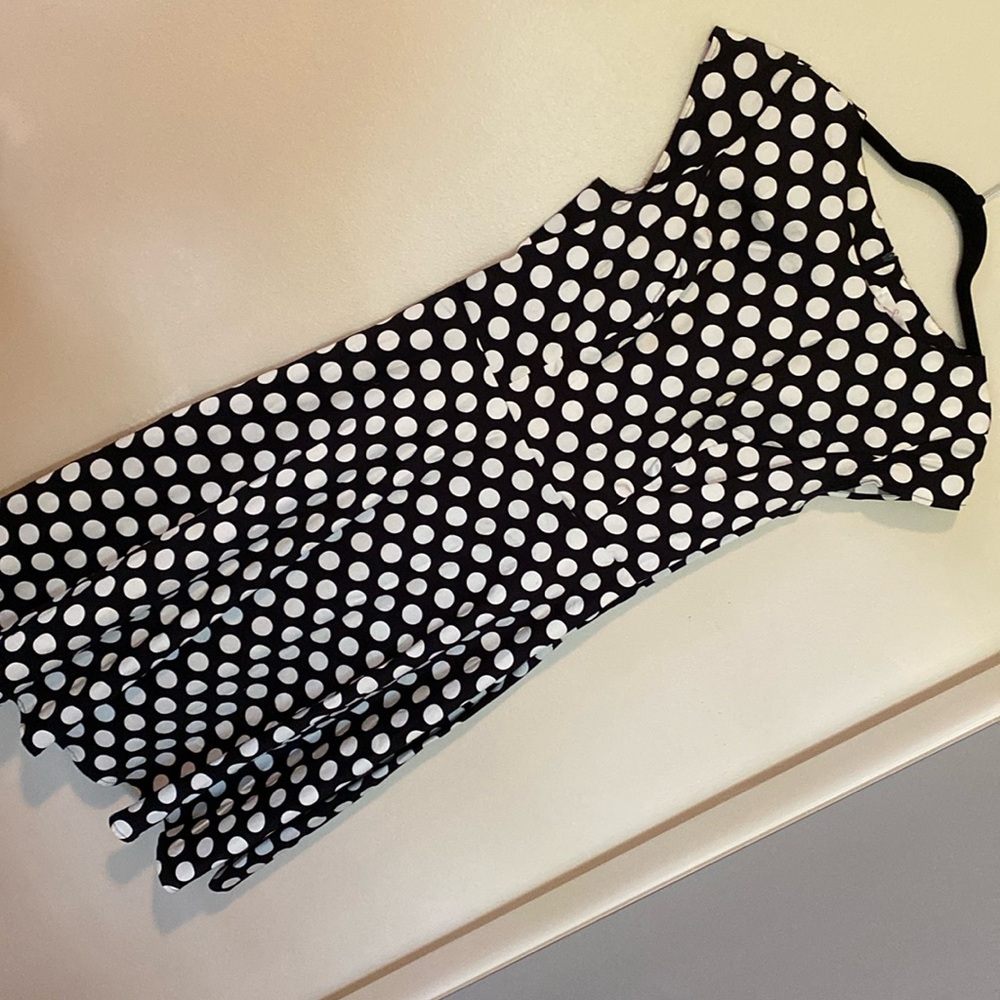 Cute, vintage looking black/white polka dot dress.   Size large